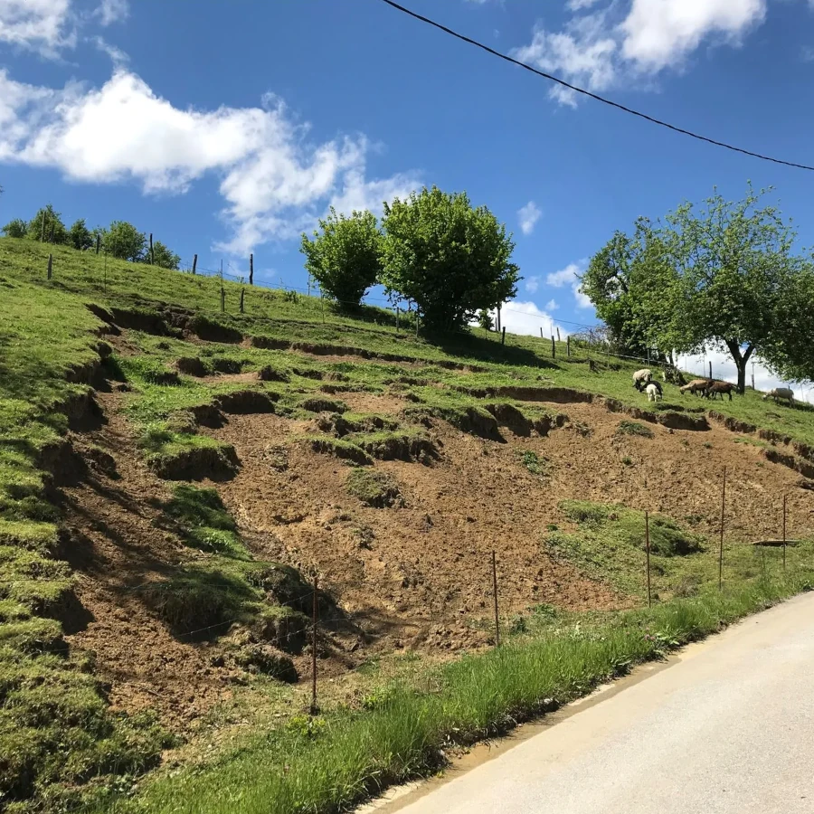 Geološko poročilo o plazoviti in erozijski ogroženosti terena